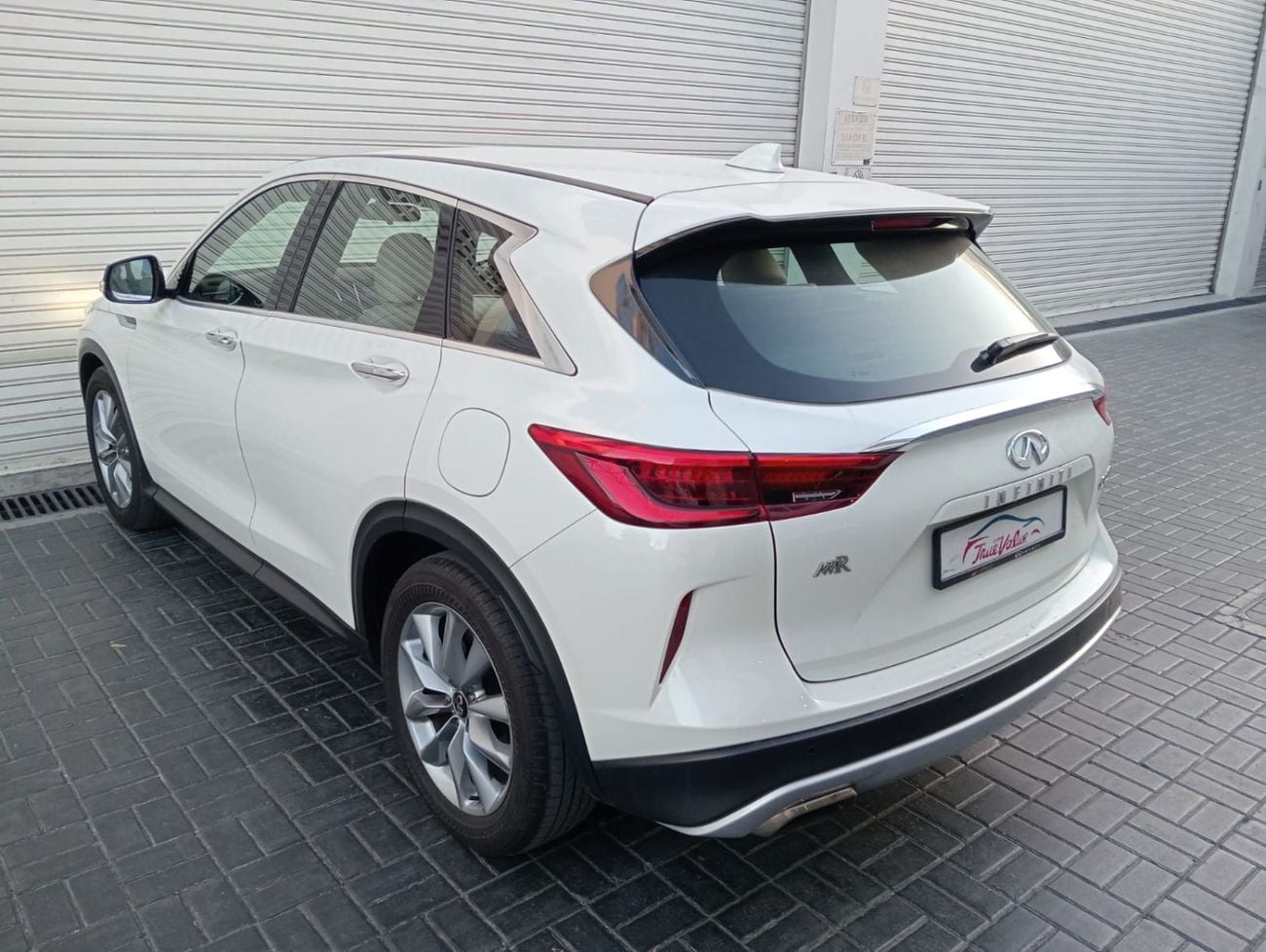 إنفينيتي QX50 LUXE