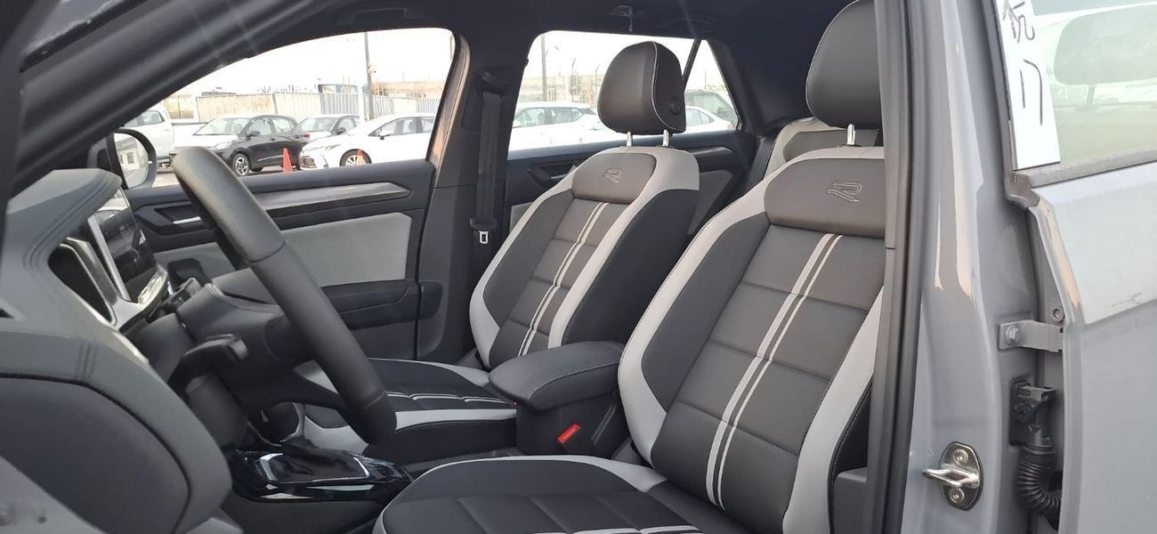 Volkswagen T ROC Volkswagen Troc 2025 300 tsi full options