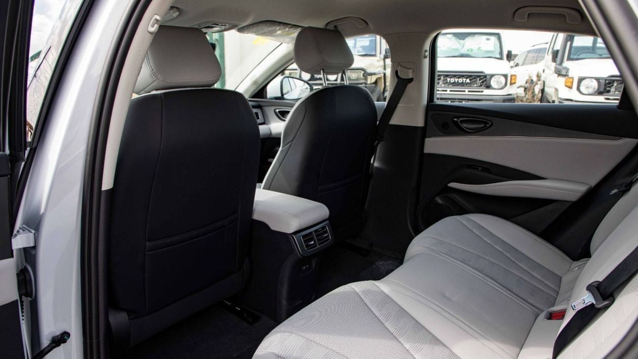 BYD Seal 06 DM-i 128KM SUPER ENJOYMENT SMART EDITION | 2025 | with 5 Years EVS Warranty
