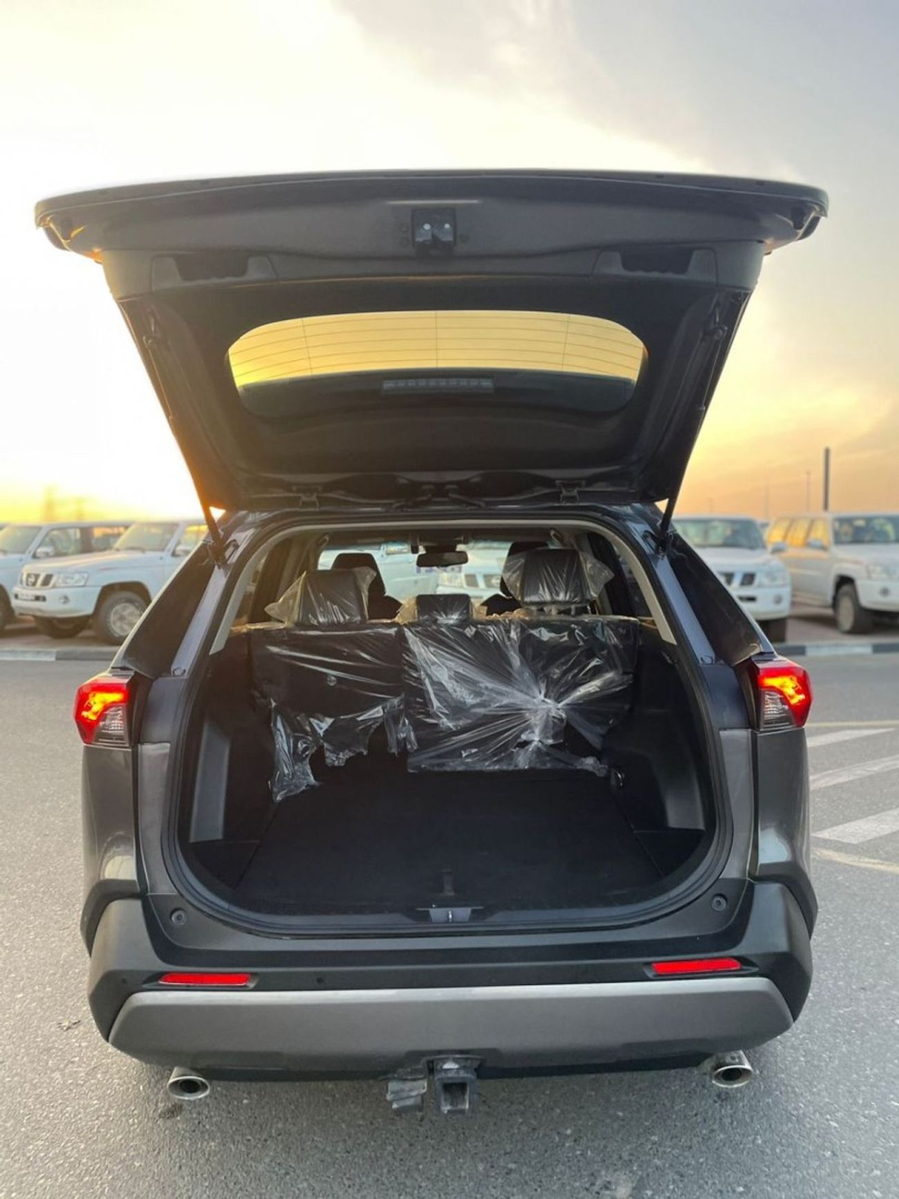 تويوتا راف ٤ 2021 Toyota RAV4 Hybrid - 2.5L V4 - Right Hand Drive - Japan Specs - 22,400 Km