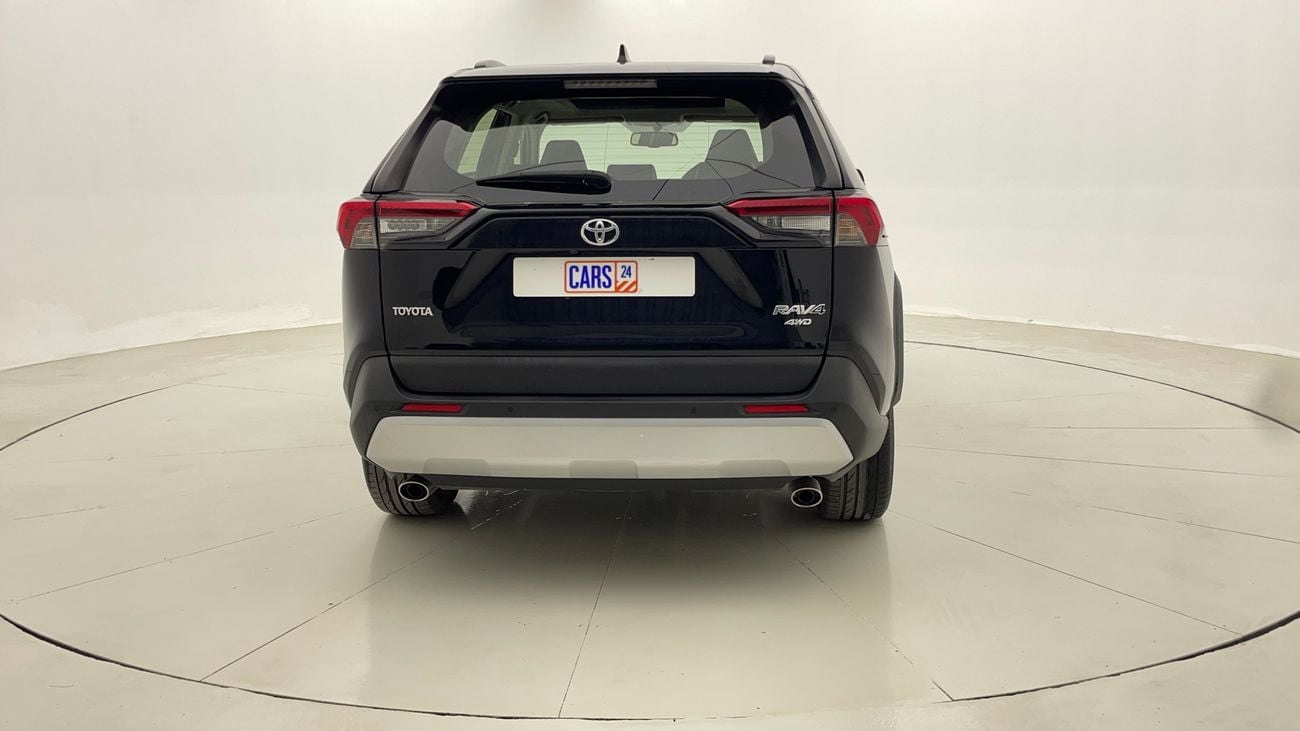 تويوتا راف ٤ ADVENTURE 2.5 | بدون دفعة مقدمة | اختبار القيادة في المنزل