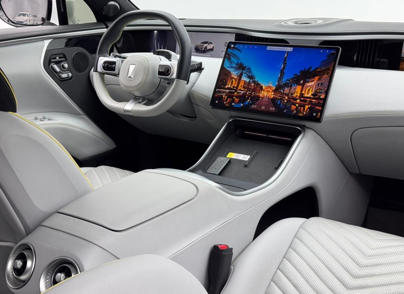 Avatr 11 Performance AWD 2025 Avatr 11 Performance, 2030 Avatr Warranty. 2028 Avatr Service Pack, Low Km, GCC