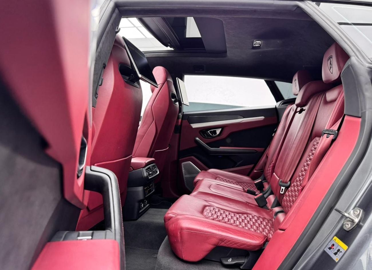 Lamborghini Urus STD 2019 Lamborghini Urus, Warranty, Full Service History, Fully Loaded, Excellent Condition, GCC