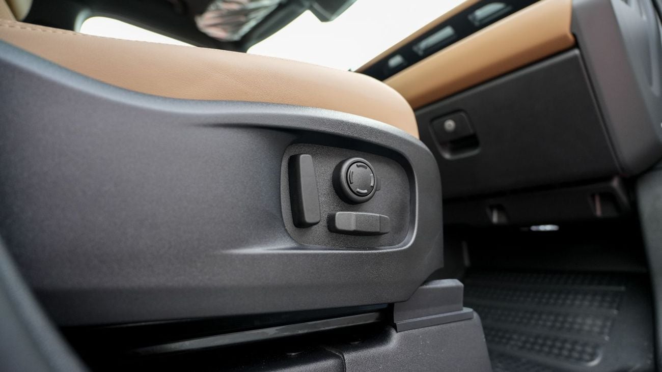 لاند روفر ديفندر P400 X-Dynamic HSE Borasco Grey 2026MY Export Only