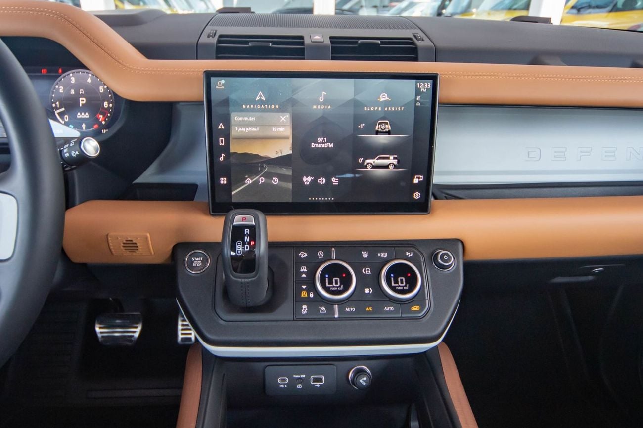 لاند روفر ديفندر P400 90 HSE 3.0L (5 Seater)