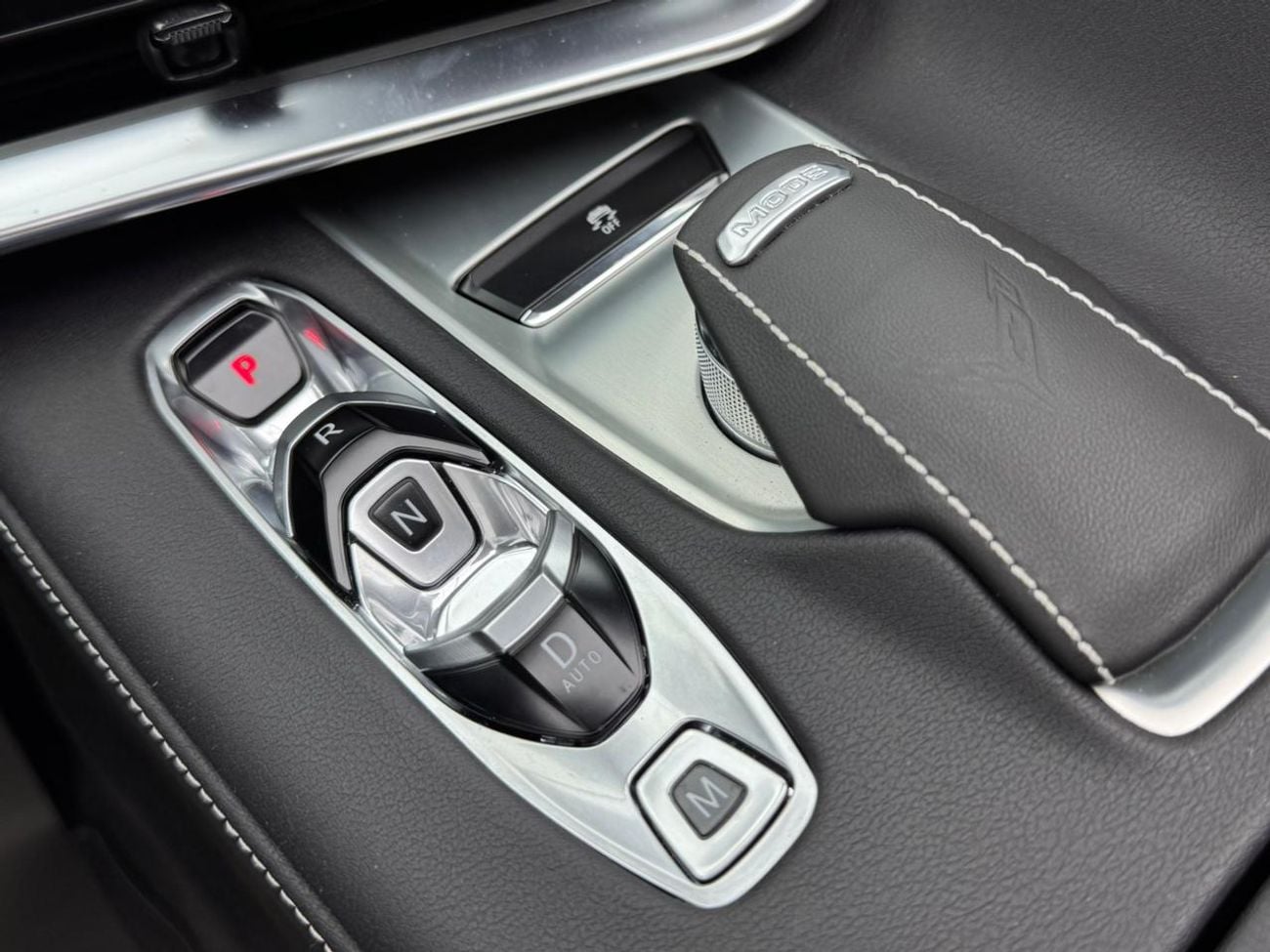 Chevrolet Corvette 2025 Chevrolet Corvette 1LT Stingray, Warranty, Low Km, Fully Loaded, Excellent Condition, Canadian