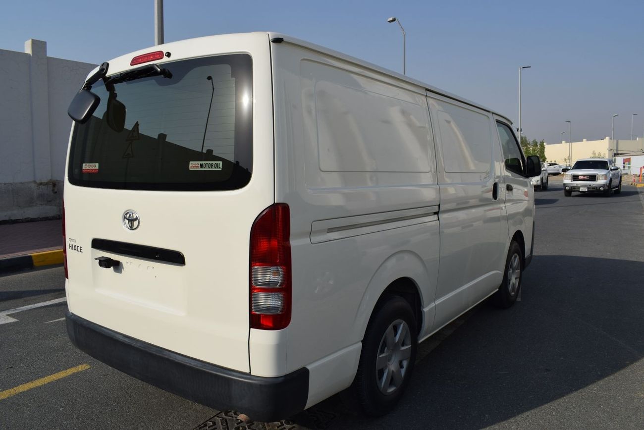 Toyota Hiace GL STD Roof Panel Van Toyota Hiace std roof van, model:2021. Only done 44000 km
