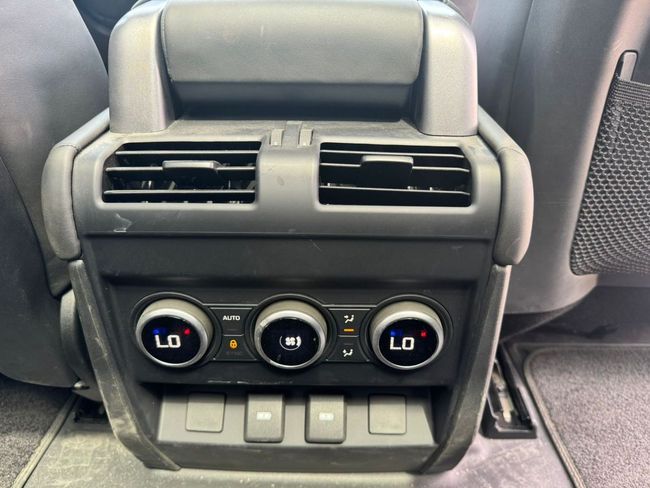 Land Rover Defender P400 90 X 3.0L (5 Seater), миниатюра 29