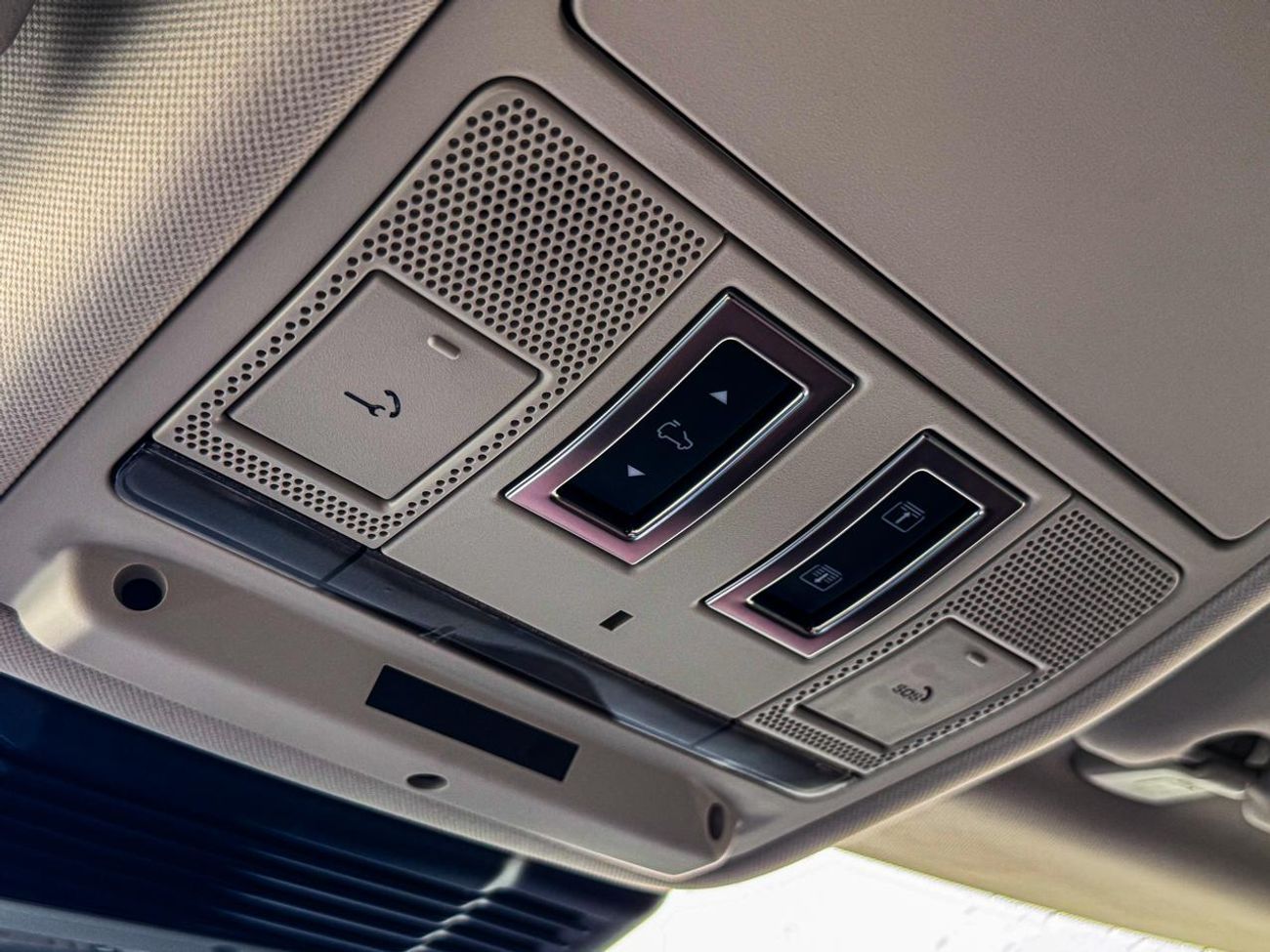 Land Rover Range Rover Evoque Land Rover Range Rover Evoque SE P250 Dynamic 2.0L