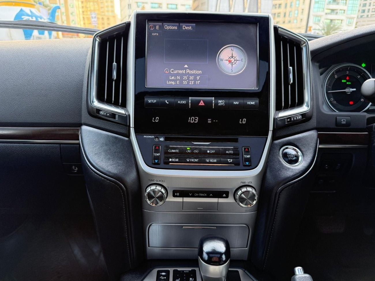 Toyota Land Cruiser Sahara