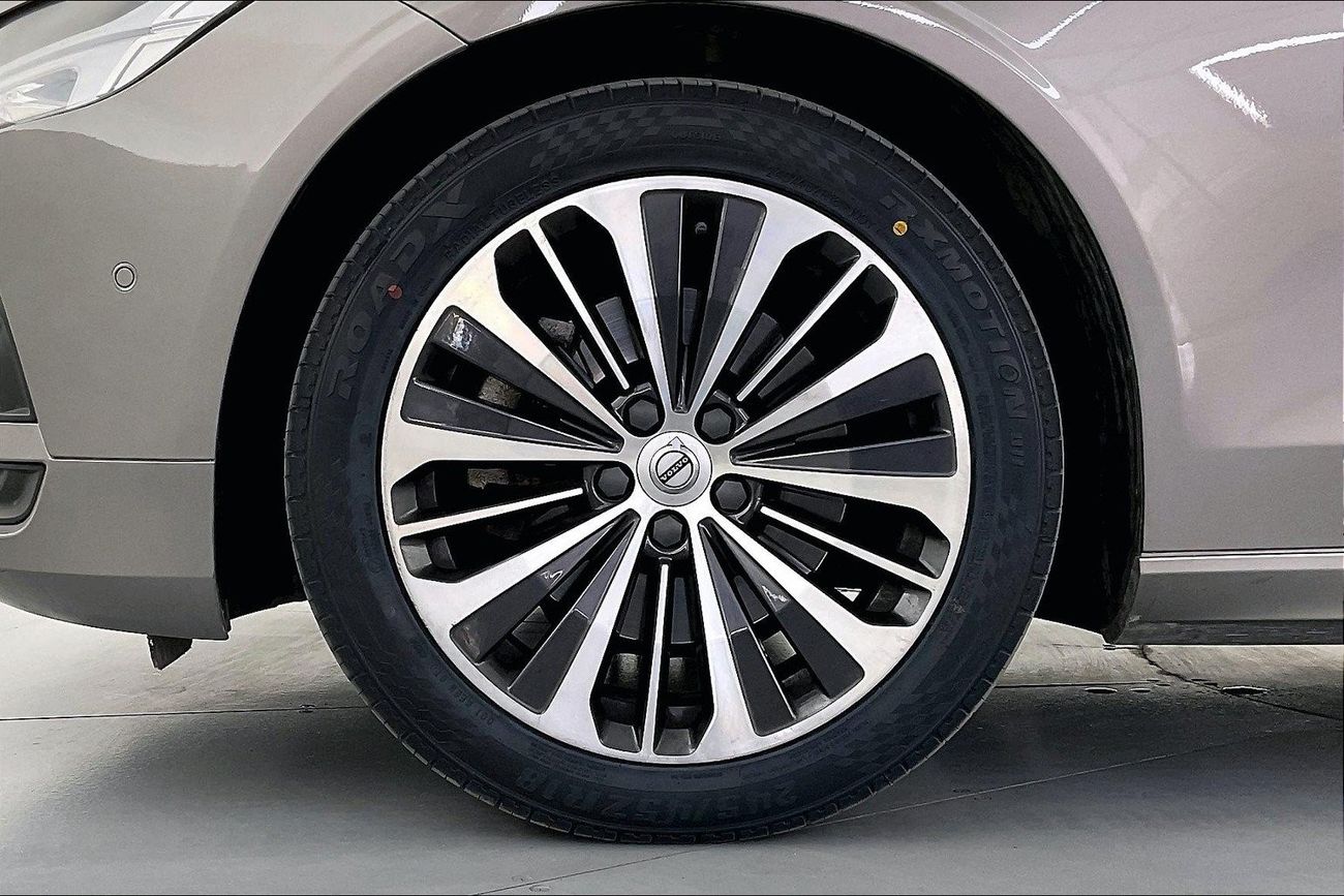 فولفو S90 B5 Momentum | سنة ضمان مجانية | خالية من أضرار الفيضانات