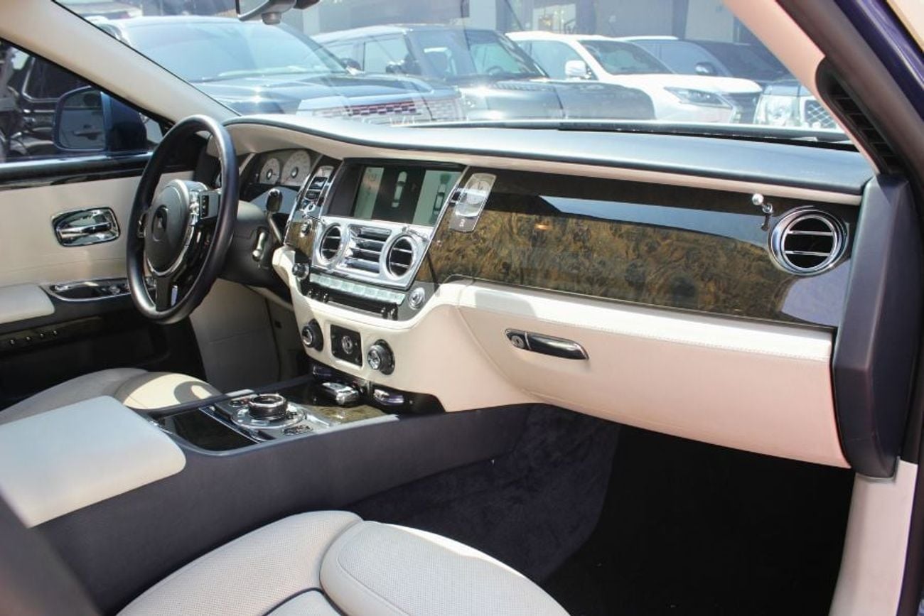 Rolls Royce Ghost SWB Std 6.6L,GCC