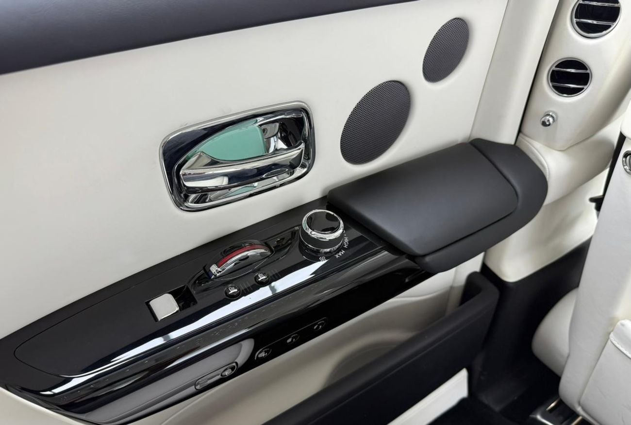 Rolls-Royce Phantom Std 6.8L 2024 Rolls Royce Phantom Series 2, Brand New, April/2028 Rolls Royce Warranty + Service Con