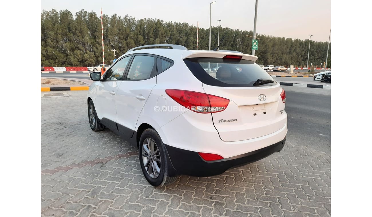 هيونداي توسون هيونداي توسان 2014  خليجية بانوراما بحالة ممتازة للبيع