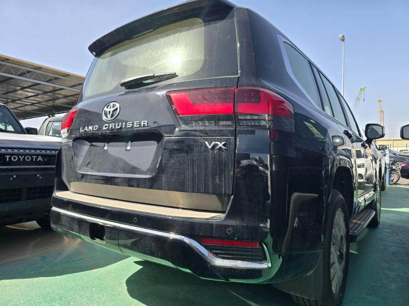 تويوتا لاند كروزر Toyota Land Cruiser LC300 2026 – جميع الفئات متوفرة | 4.0 و 3.5 بنزين | صفر كم