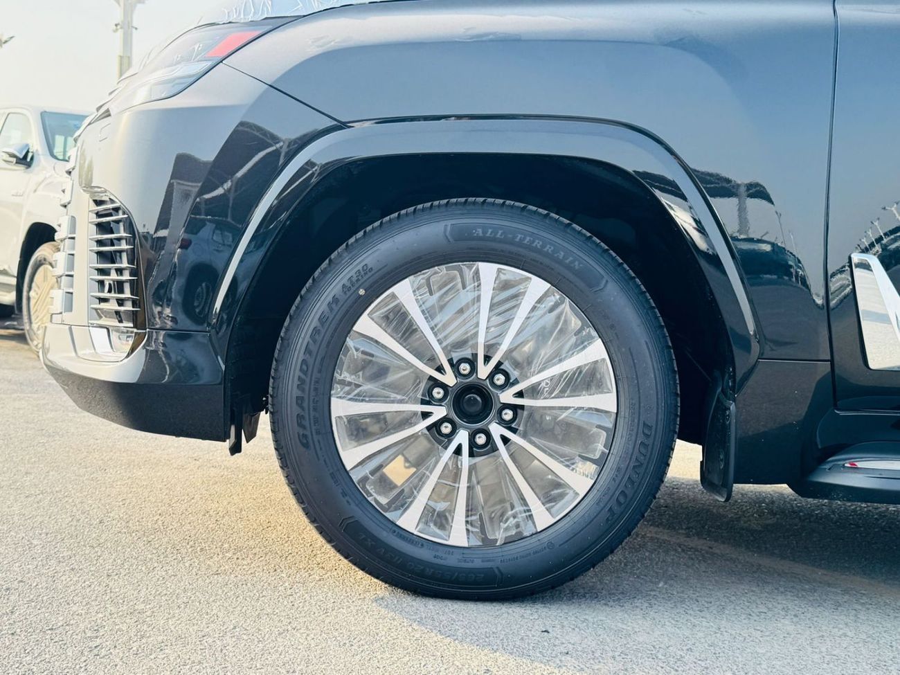 Lexus LX 600 LEXUS 600 SIGNATURE 3.5L TWIN TURBO PTR F/O A/T BLACK 2025