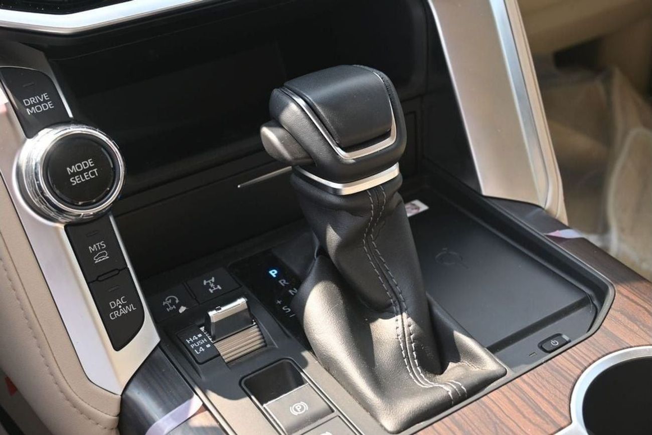 Toyota Land Cruiser Toyota Land Cruiser GXR 4.0L , 4WD, Model 2023, Color Black (Export Price)