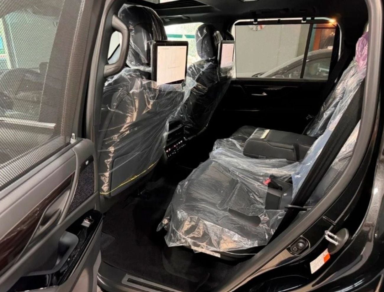 Lexus LX600 SIGNATURE