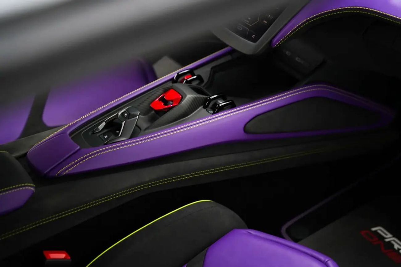 Lamborghini Revuelto