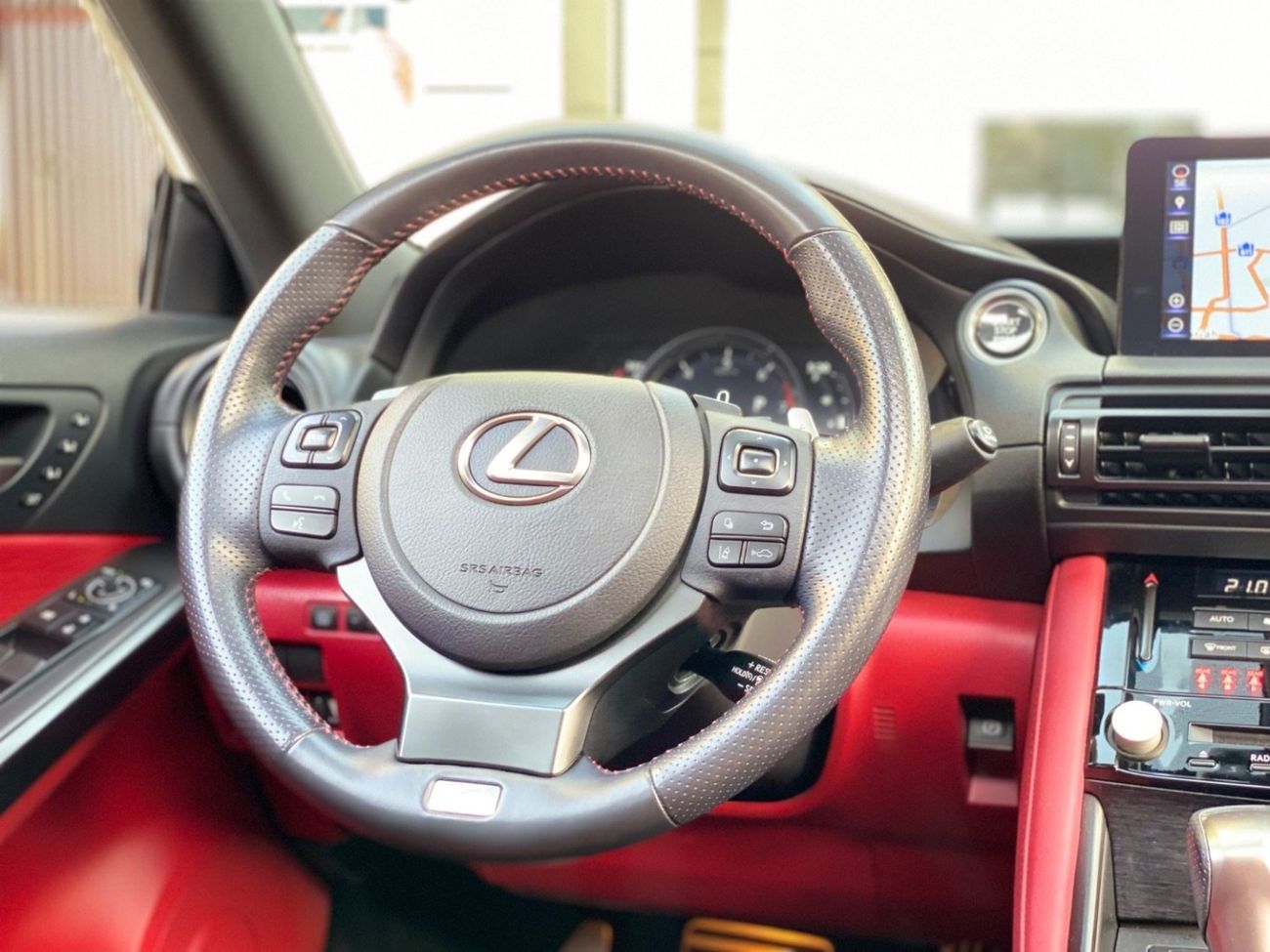 Lexus IS350 F Sport / GCC /m