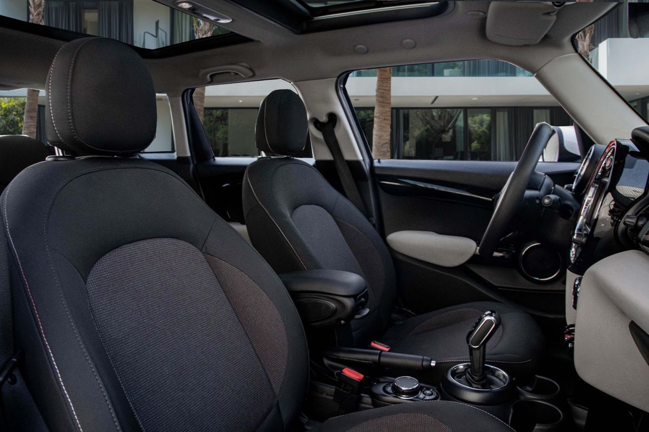 Mini Cooper | 1,175 P.M | 0% Downpayment | LOW MILEAGE!