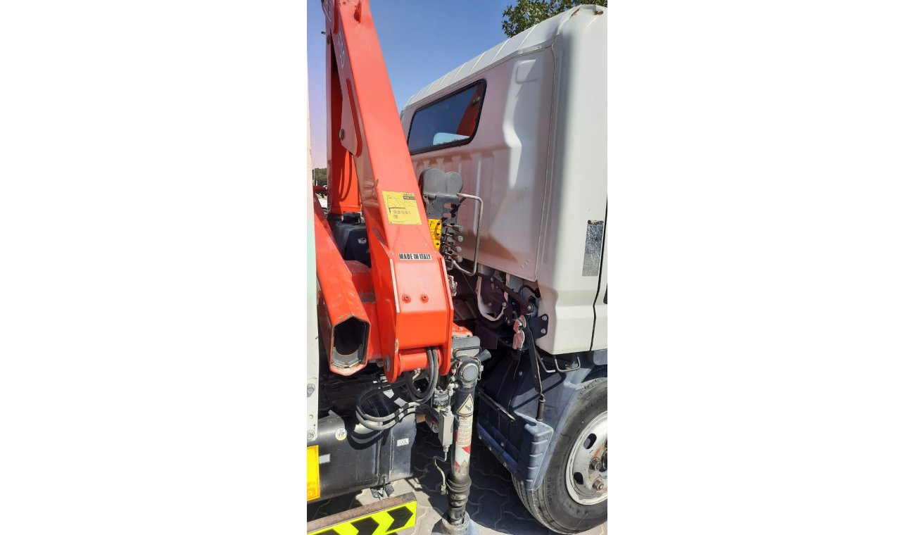 Mitsubishi Canter 2016 Crain (FASSI) 3 Ton Ref# 111