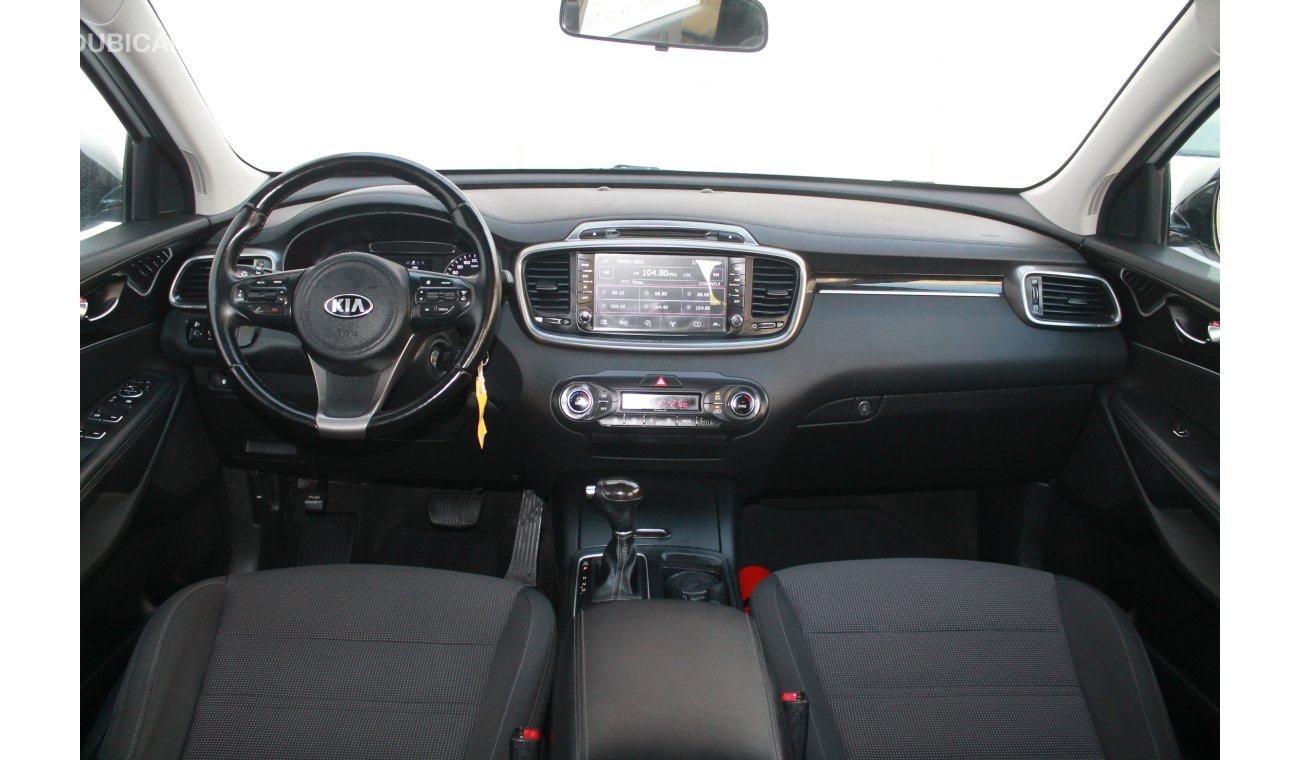 Kia Sorento 3.3L V6 4WD 2016 MODEL WITH NAVIGATION