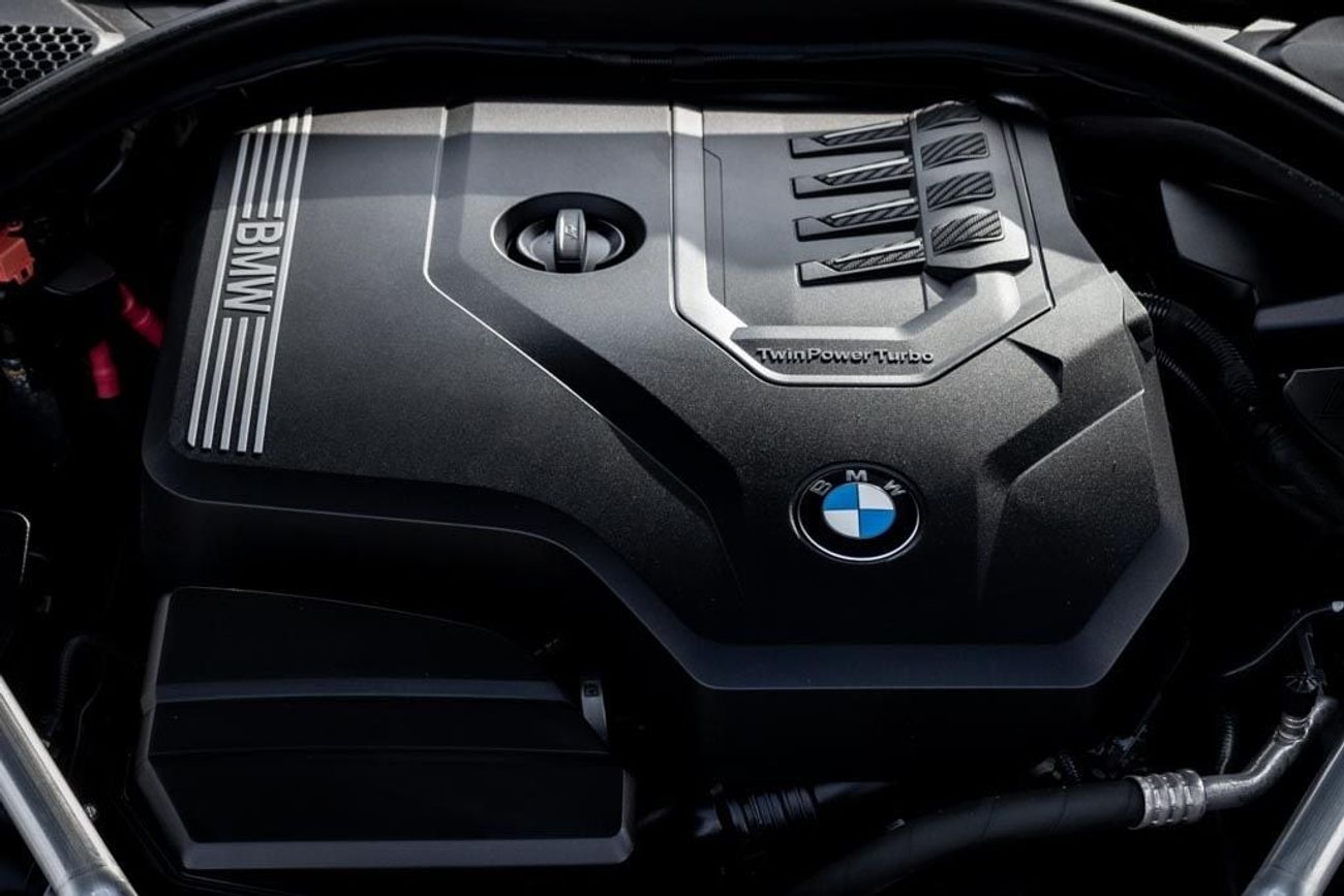 BMW 430i M Sport 2.0L BMW 430i M-Sport 2022 GCC under Agency Warranty and Service Contract with Flexible Down