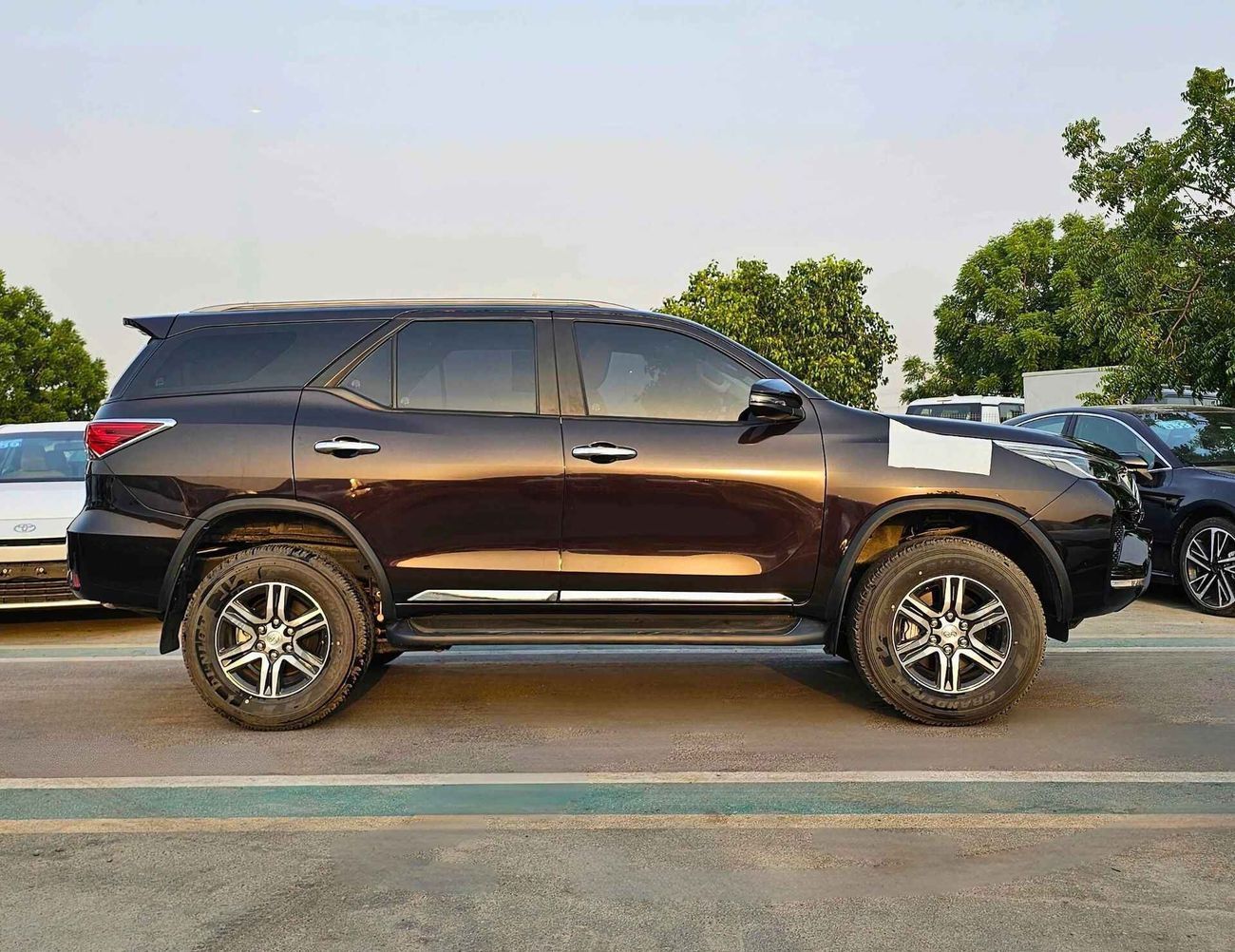 Toyota Fortuner FULL OPTION | 2.7L V4 PETROL | PUSH START | DVD CAMERA | AUTO A/C (CODE # FPF2)