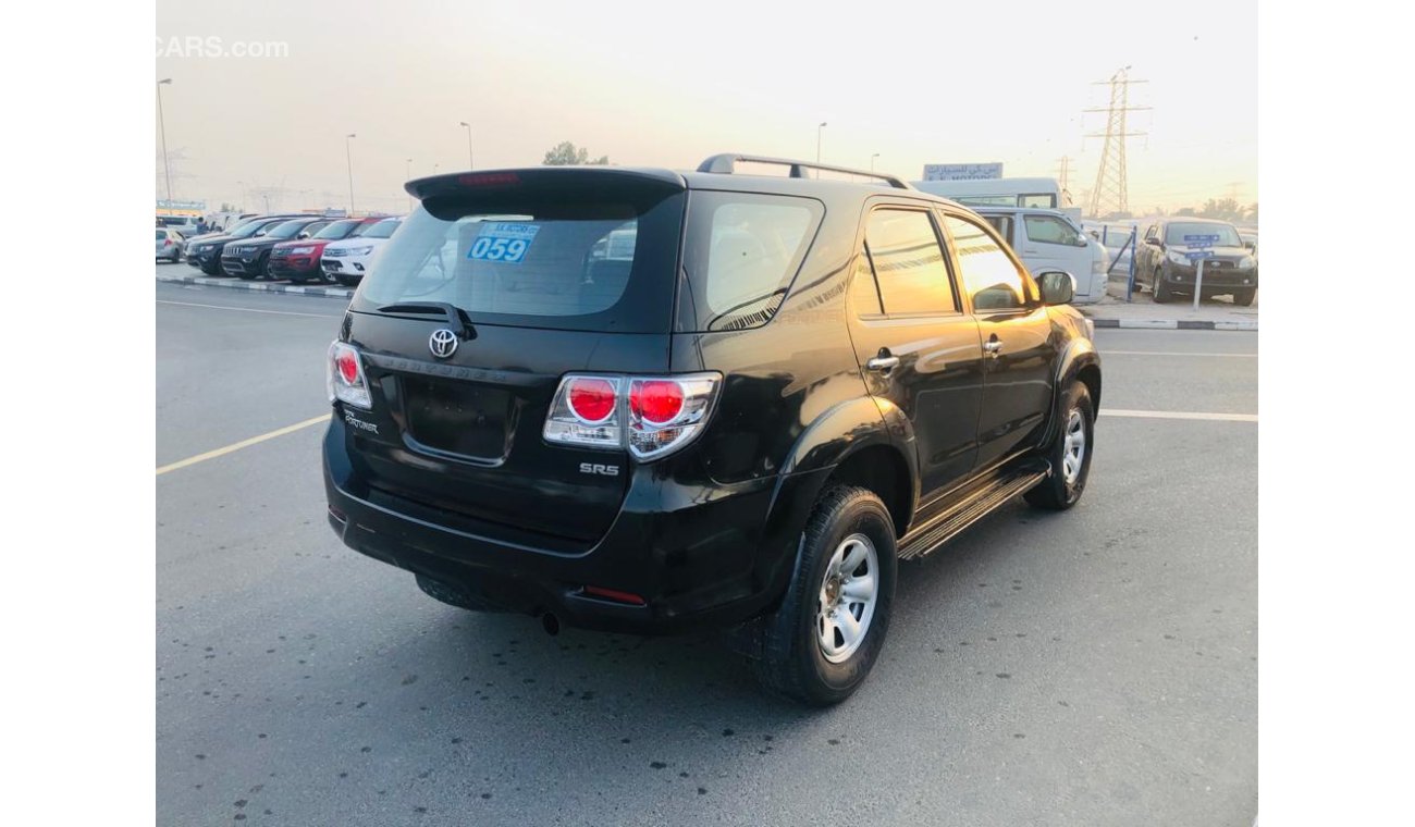 Toyota Fortuner SRS-LOW MILAGE-CLEAN INTERIOR-GCC RTA PASSED-LOT-634