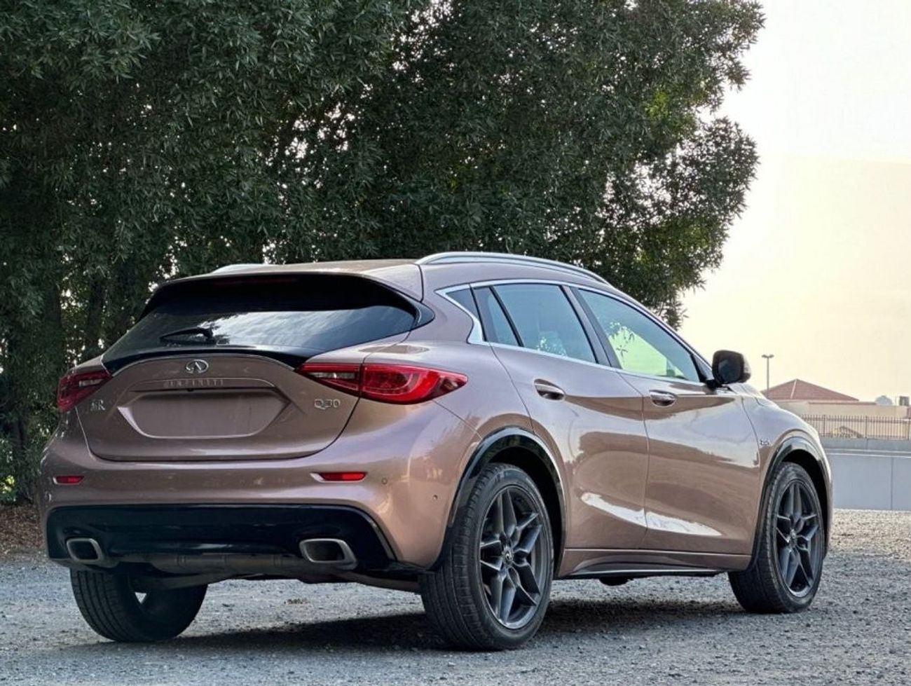 Infiniti QX30 Premium