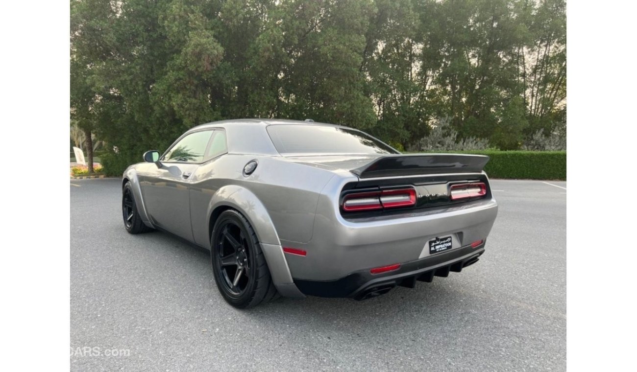 Dodge Challenger SRT Hellcat 2015 GCC Full carbon