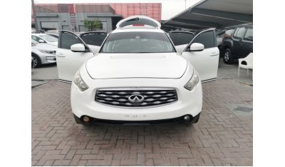 Infiniti FX35