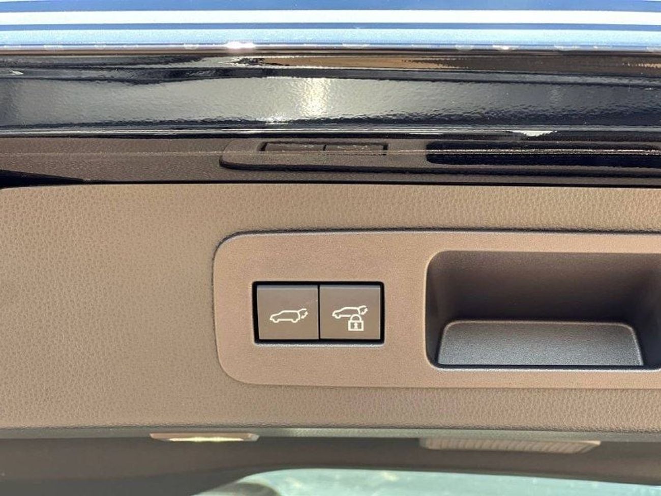 Toyota Land Cruiser VXR 3.5L TWIN TURBO PTR A/T // 2024 // FULL OPTION WITH 360 CAMERA COOLING & HEATED SEATS // SPECIAL