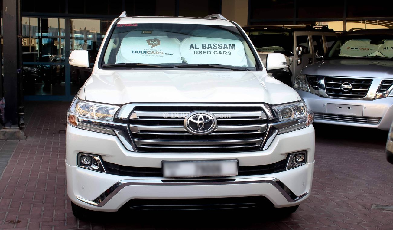 Toyota Land Cruiser VXR 5.7 V8