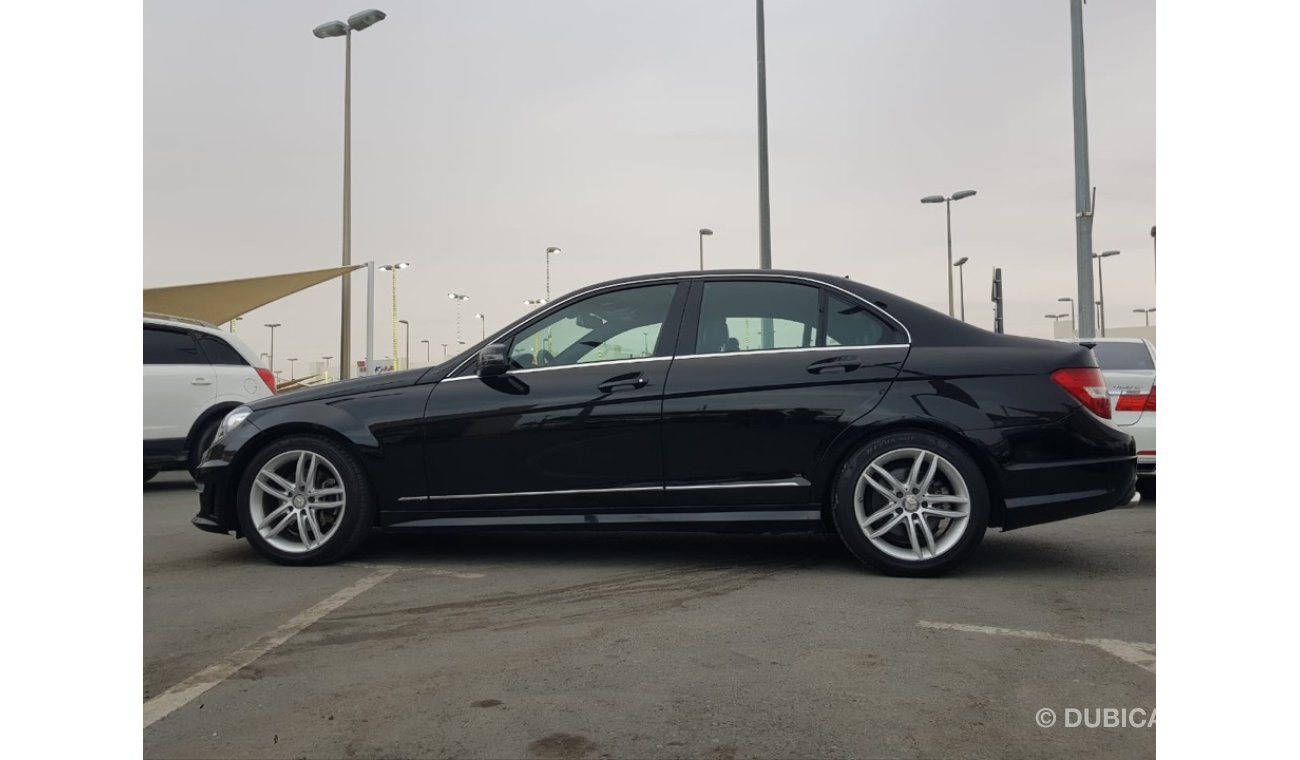 مرسيدس بنز C 250 مرسيدس C250 كت 63موديل 2013 سياره حاله الوكاله من الداخل والخارج فل اوبشن فتحه وجلد نفيجشن مثبت س