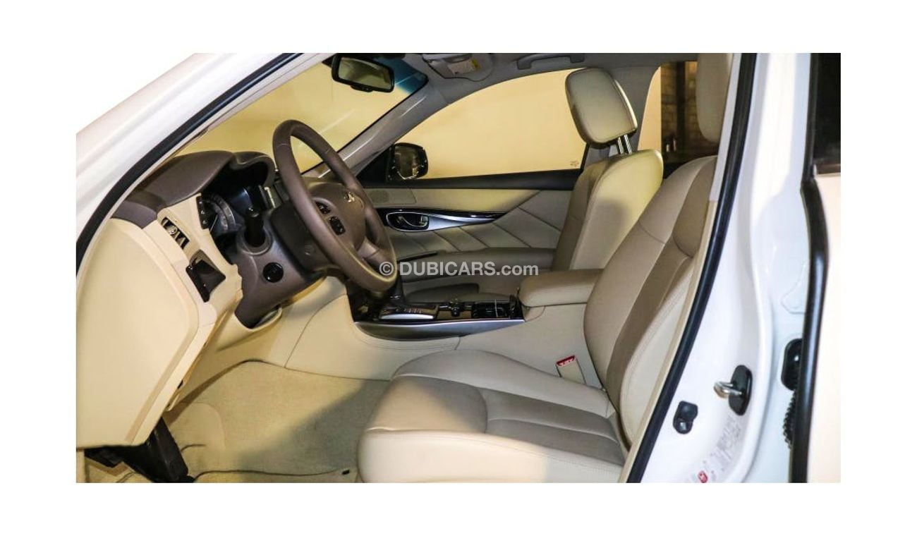 Infiniti Q70 LUXE 3.7L With 3 Years or 100,000KM GCC Warranty!!