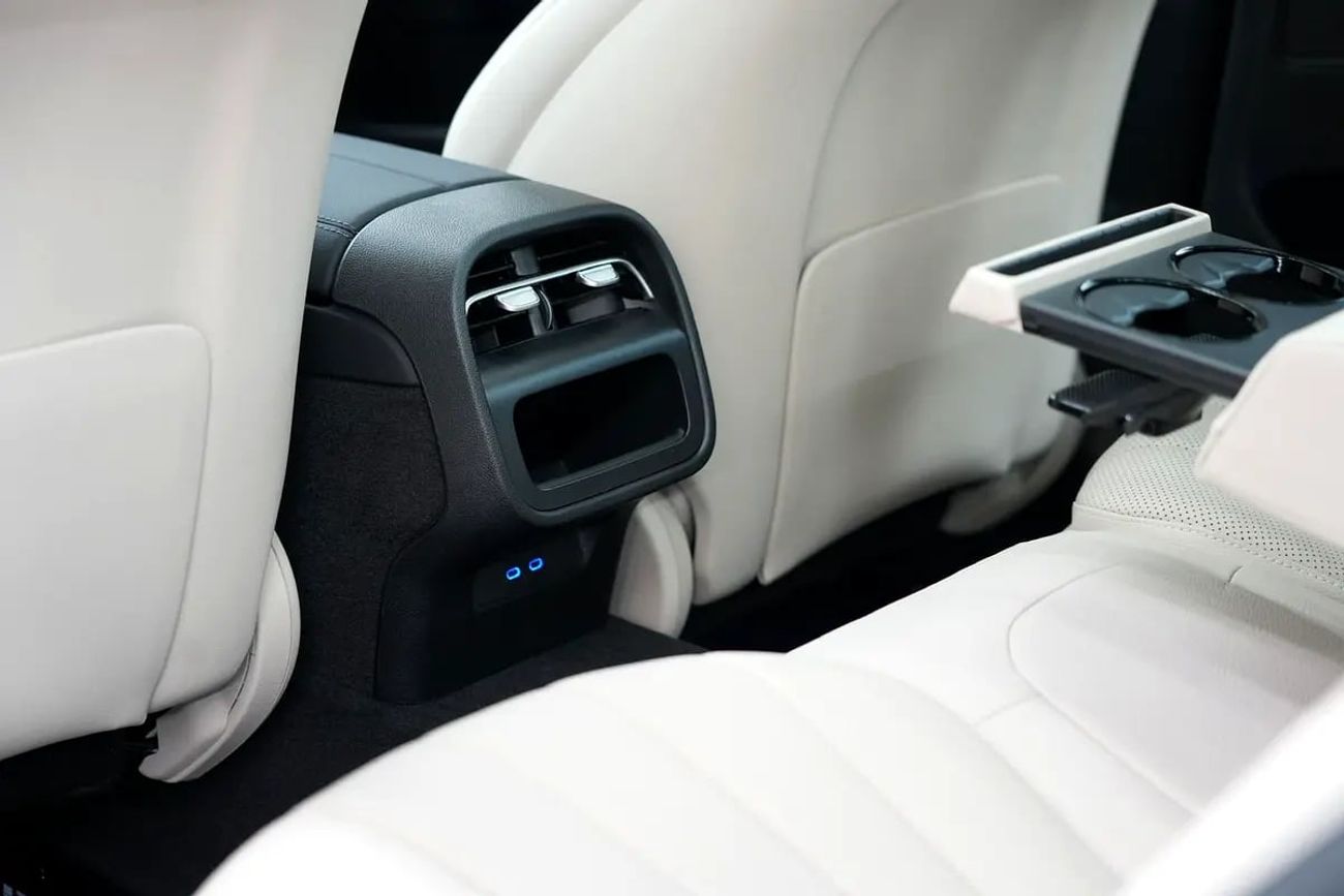 مرسيدس بنز E 200 كوبيه Summer Offer | E 200 | GCC 0km | Agency Warranty | AMG Sports Package