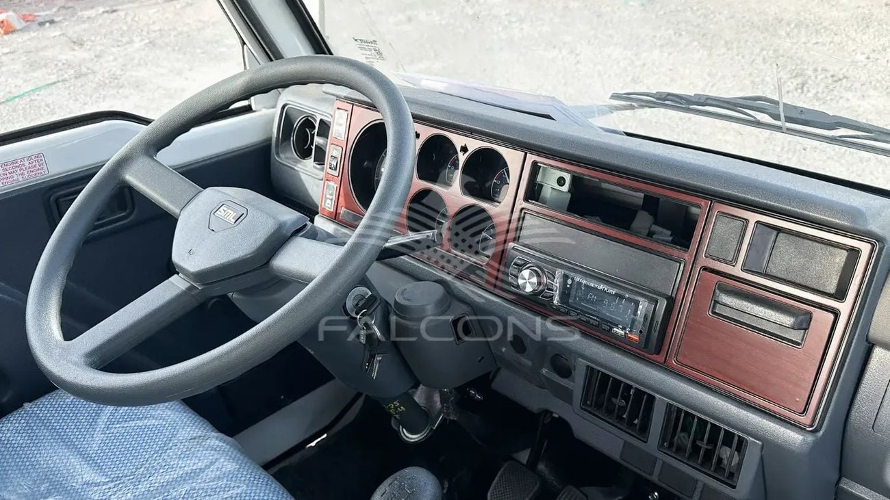إس إم إل إيسوزو سمراٹ T3500 ترک SML-Isuzu Samrat T3500 Truck 3.5L Diesel MT - LHD