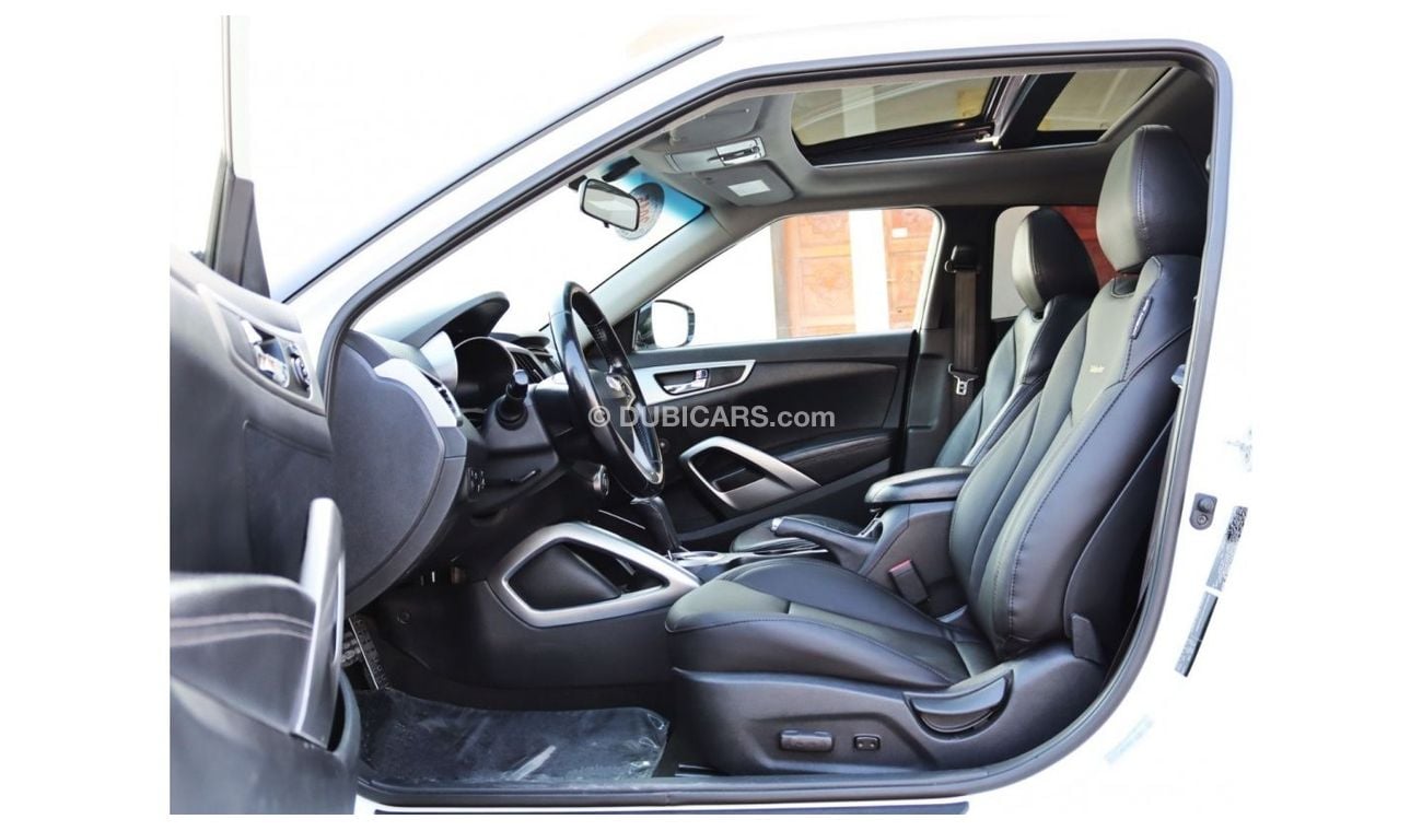 Hyundai Veloster Sport Hyundai Veloster 2015 GCC full option in excellent condition