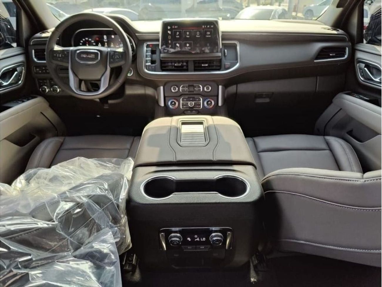 جي أم سي يوكون SLT 5.3 L Under Warranty 2024 GCC