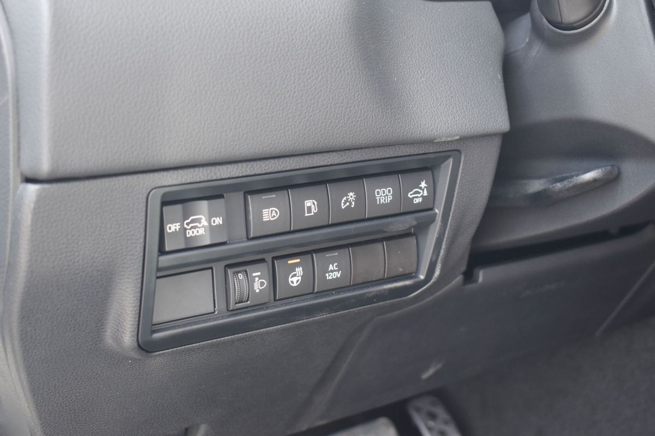 تويوتا سيكويا SEQUOIA 3.5L  SR5 TRD OFF ROAD