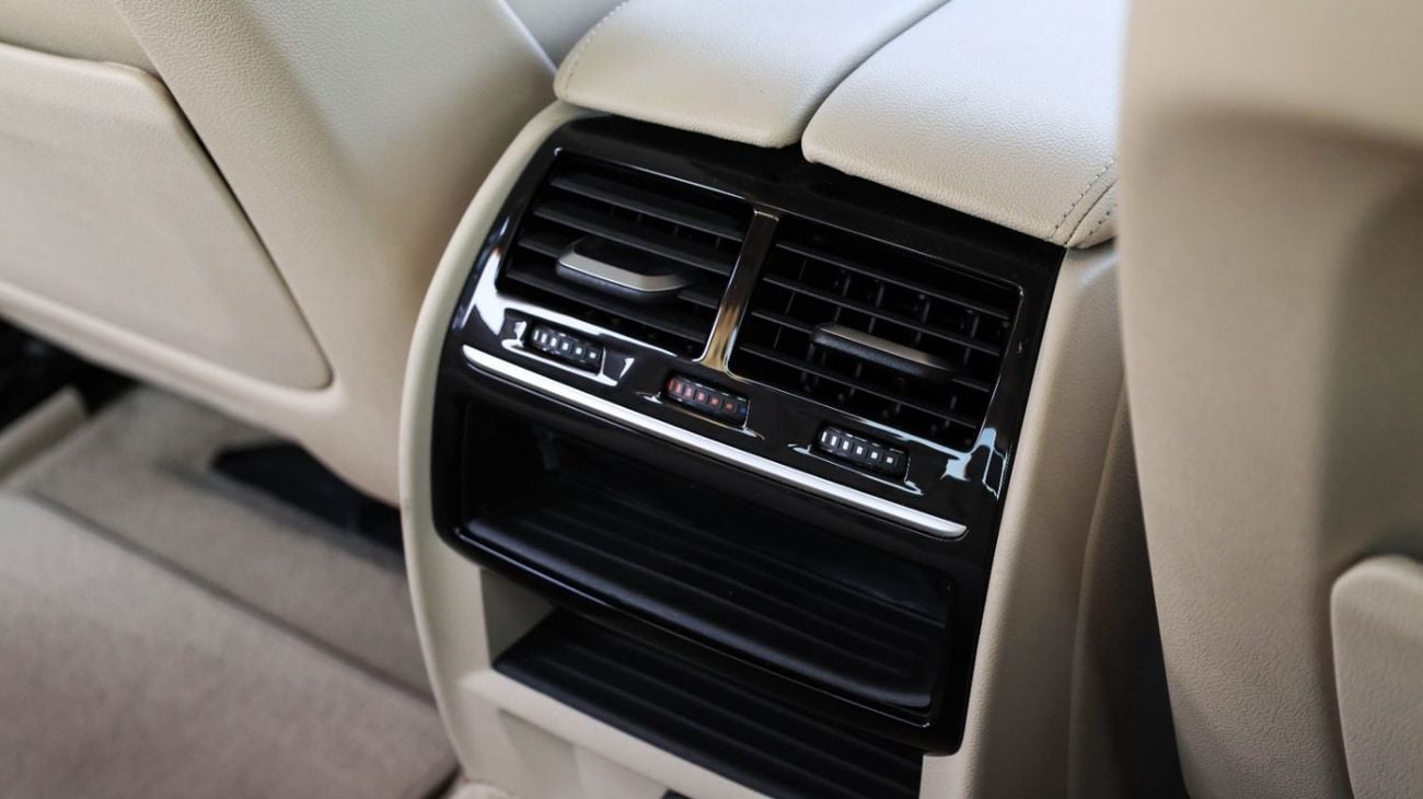 بي أم دبليو 520i Std BMW 520 موديل 2020 مواصفات خليجية بحالة ممتازة