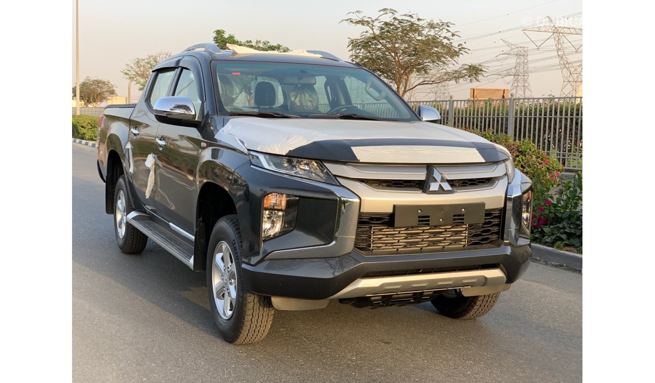 Mitsubishi L200 M/T 2021 Diesel GCC ( Production Jan/2021 ) Full option chrome package / stop lamp