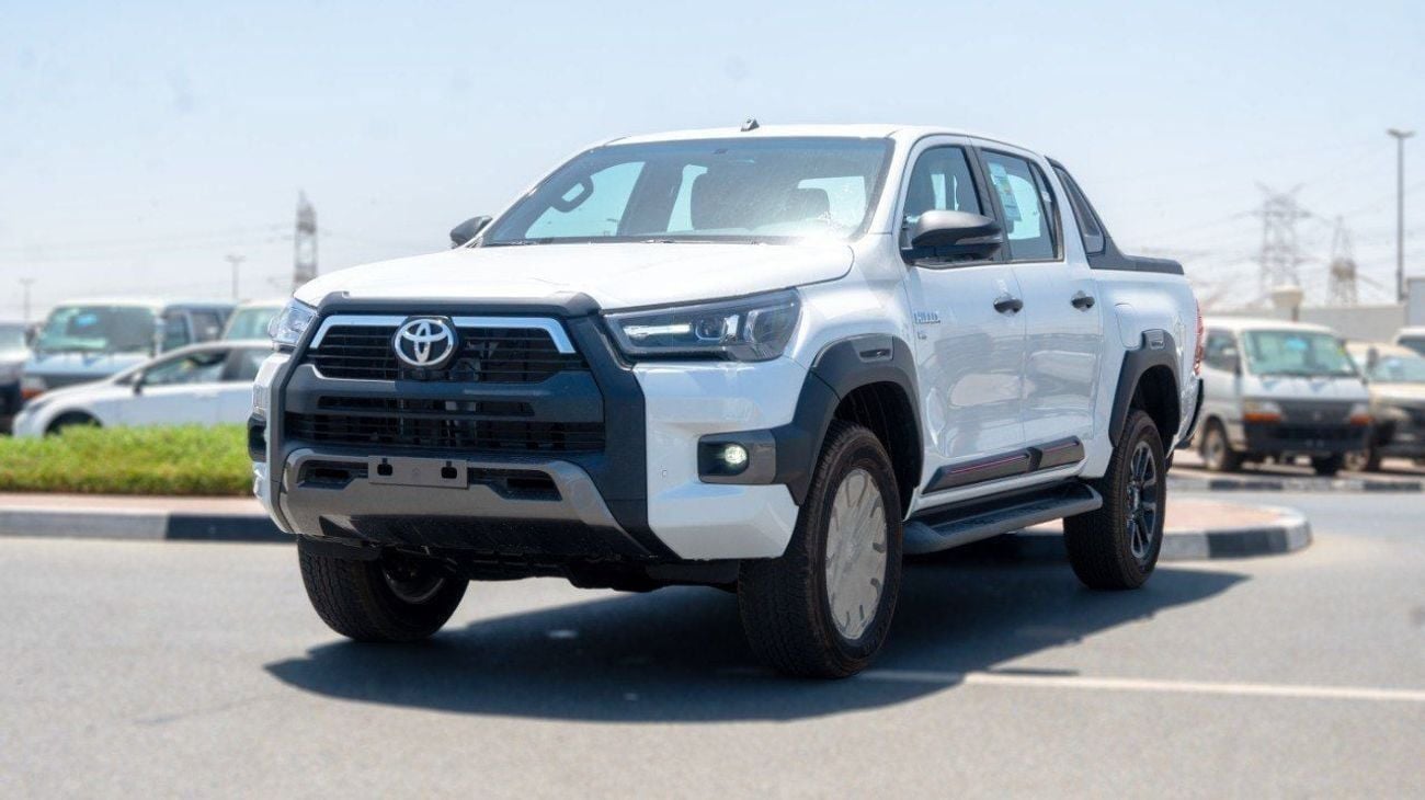 Toyota Hilux - фото 1