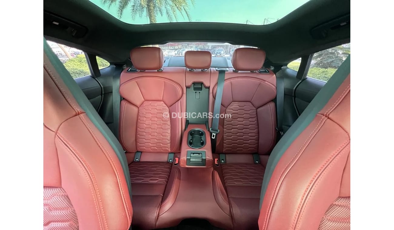 Audi etron GT AUDI GT E-TRON 2022 GCC SPCIAL EDITIONS UNDER WARRANTY WITH SERVICE CONTRACT