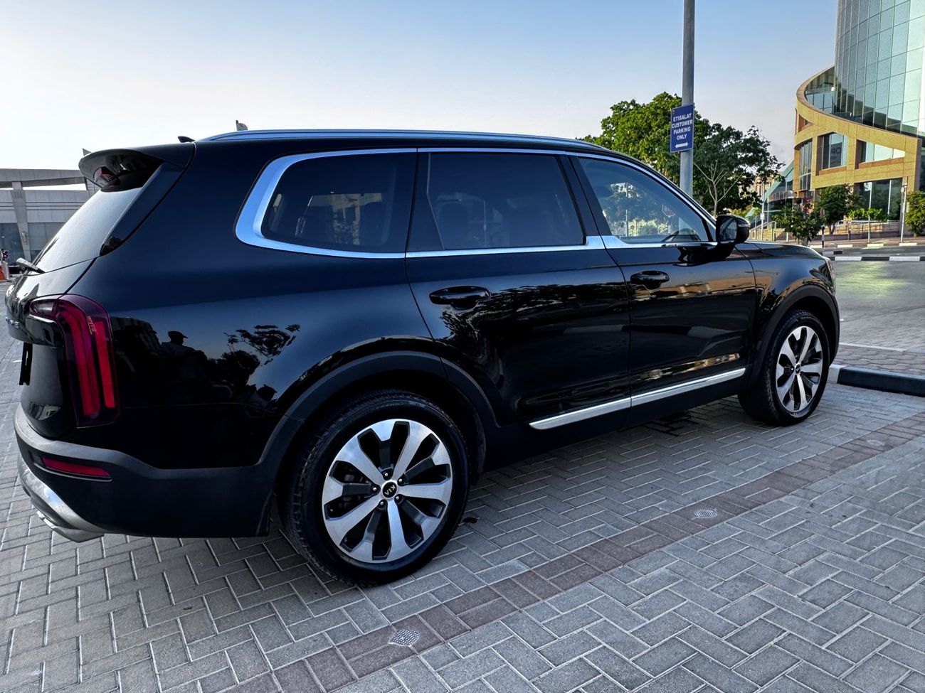 كيا تيلورايد 3.8L V6