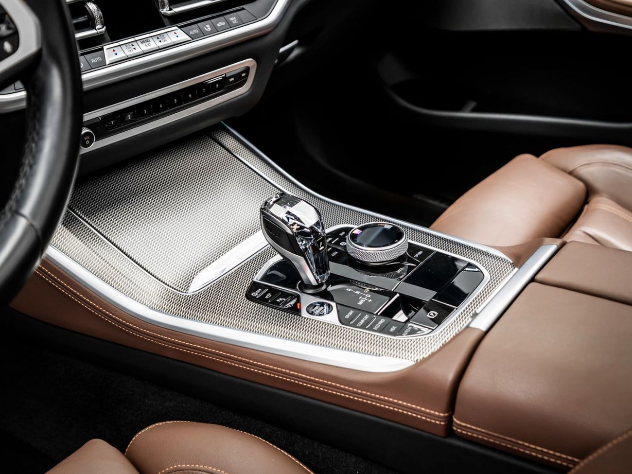 BMW X5 40i M Sport 3.0L 2023 BMW X5 xDrive40i, 2027 BMW Warranty + Service Contract, Low KMs, GCC