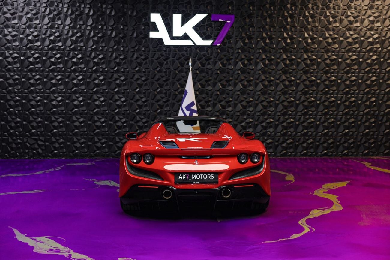 Ferrari F8 Spider STD Ferrari F8 Spider V8 Turbo HELE