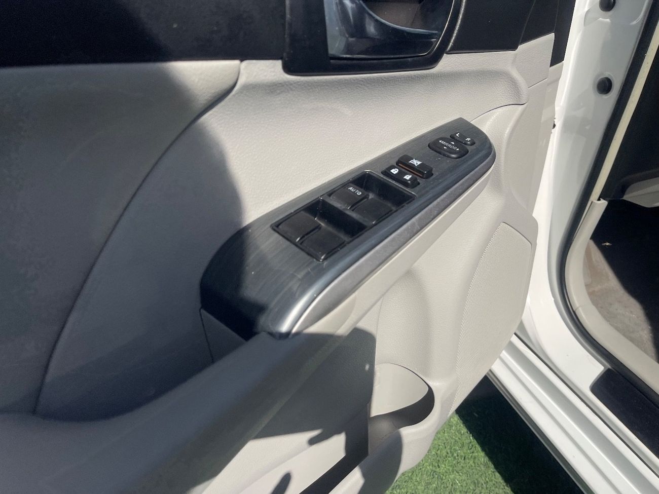 تويوتا كامري اعلي فئة هايبرد